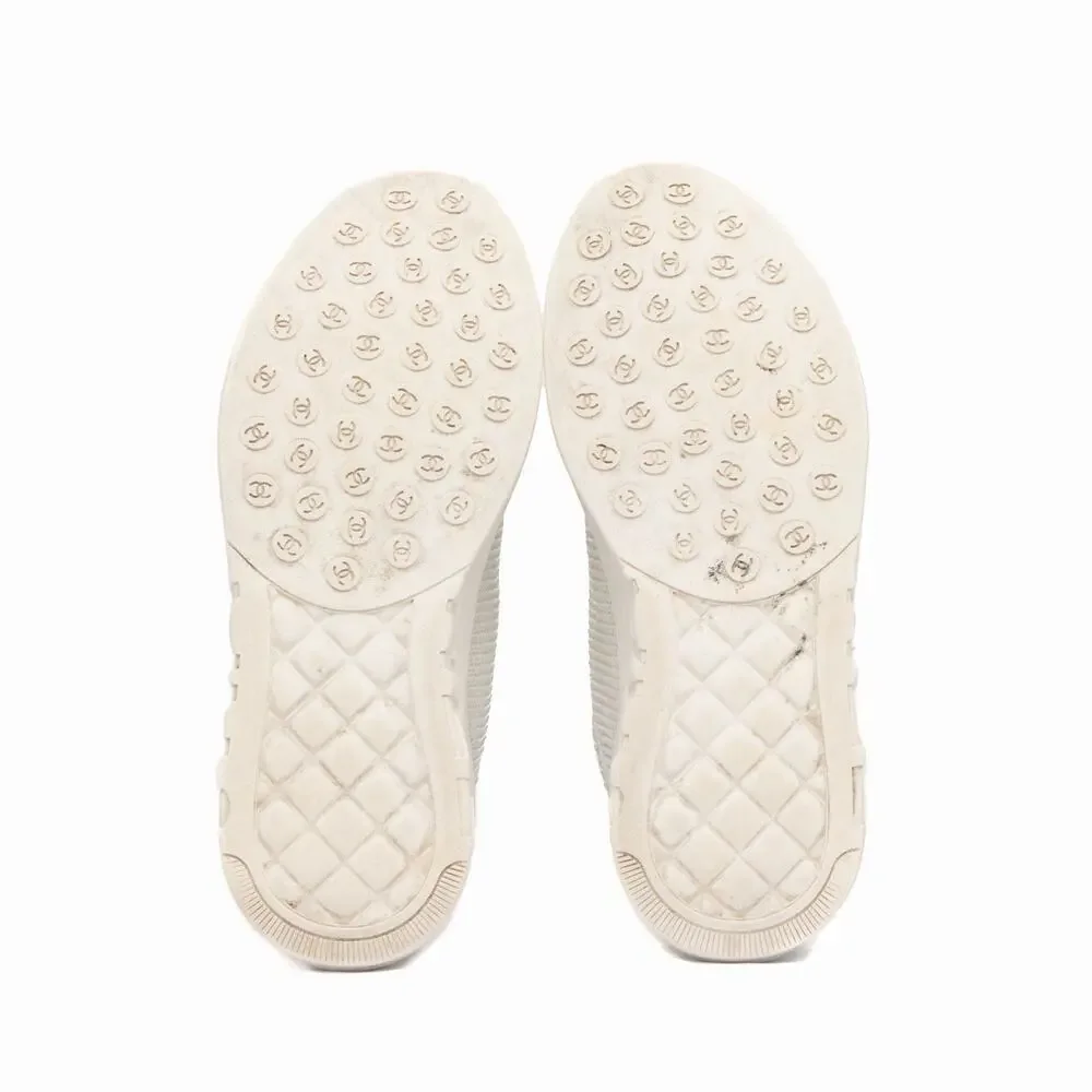 $1K CHANEL 2020 White Sequin Leather CC Low-Top Sneakers Trainers 39.5 US 9.5
